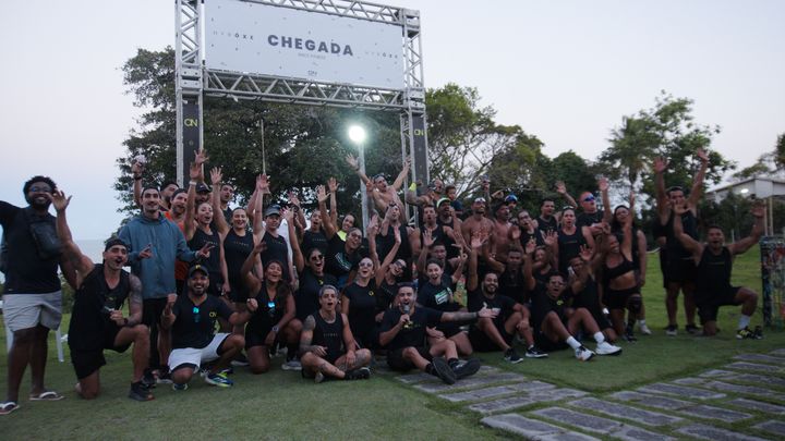 Galera do HYRÔXE reunida no pórtico de chegada